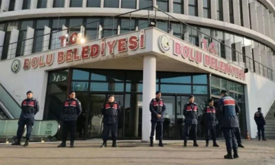 bolu belediyesi ne operasyon jandarma binada arama yapiyor