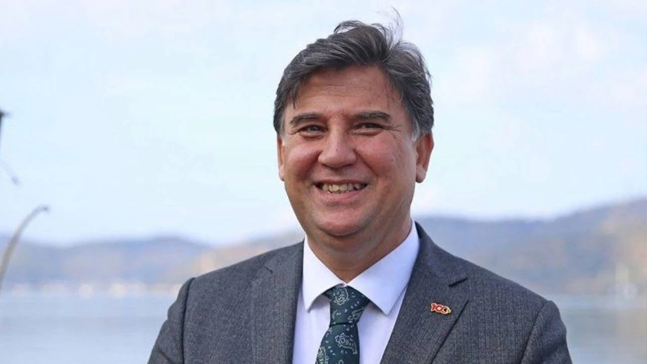 chp nin fethiye belediye baskani alim karaca ya silahli saldiri duzenlendi 1