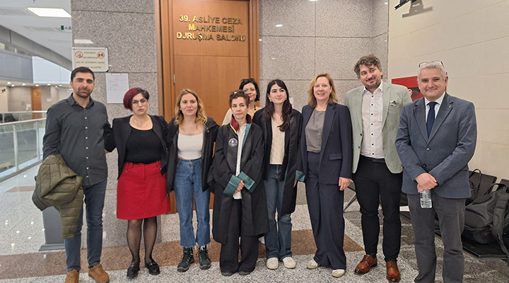 gazeteviler hakkında beraat kararı