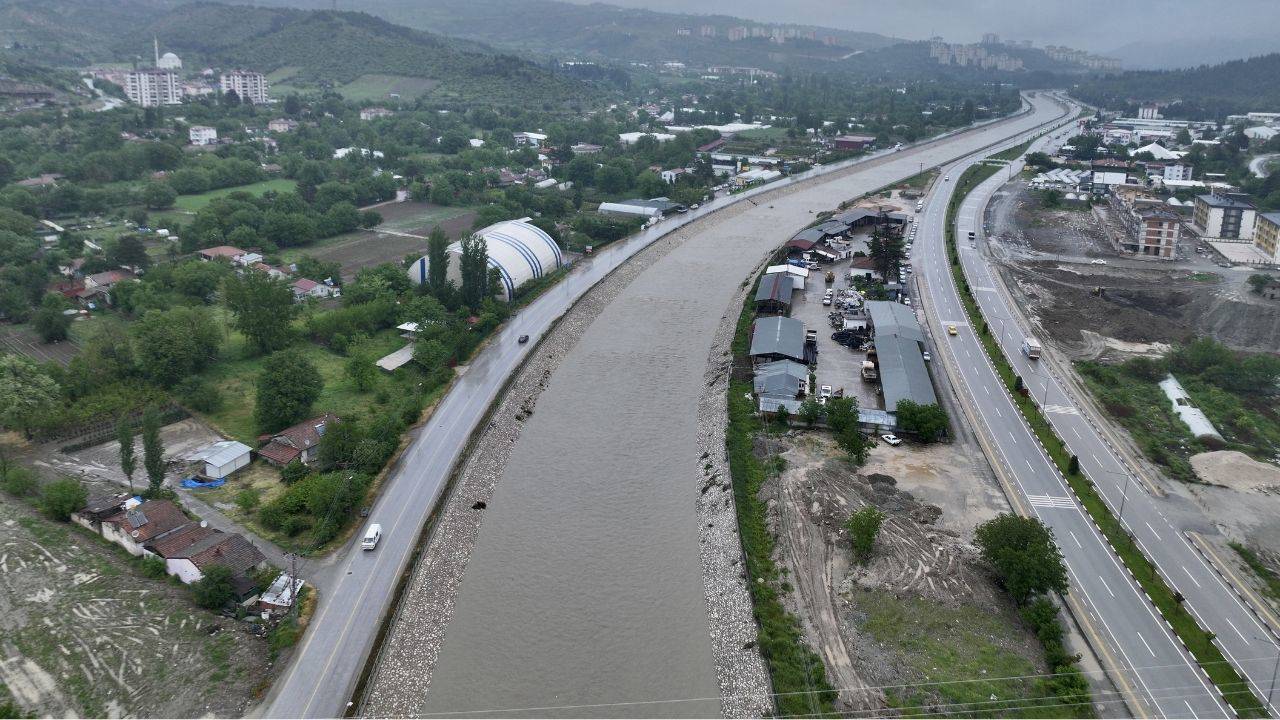 tokat ta taskin riski 4 binin uzerinde hane tahliye edildi