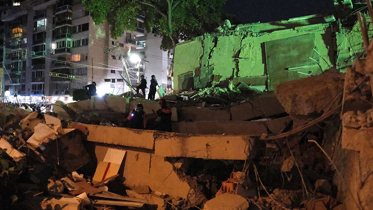 venezuela da 39 saniye arayla iki buyuk deprem binalar yikildi ucuslar iptal edildi
