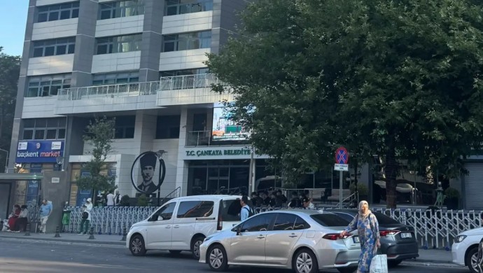 690x390cc Mrk 11 07 2026 cankaya belediyesi baskin
