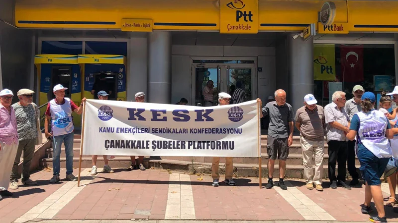 Haber-Sen ve KESK’ten PTT eylemi: Özlük haklarımız kırmızı çizgimiz, güvenceli istihdam istiyoruz