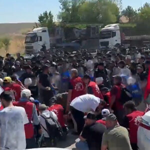 Hakları için Ankara’ya yürüyen işçilere polis saldırısı
