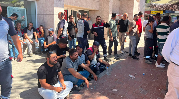 Torbalı Belediyesi işçileri ücret gasbına karşı iş bıraktı: Geçinemiyoruz